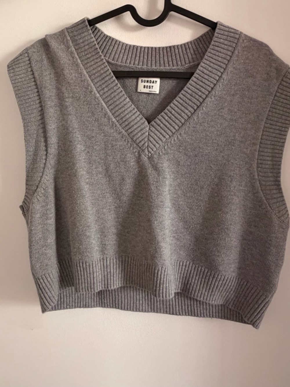 Sunday Best Cropped V-Neck Knit Vest in Gray